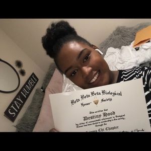 Meet your Posher, Destiny